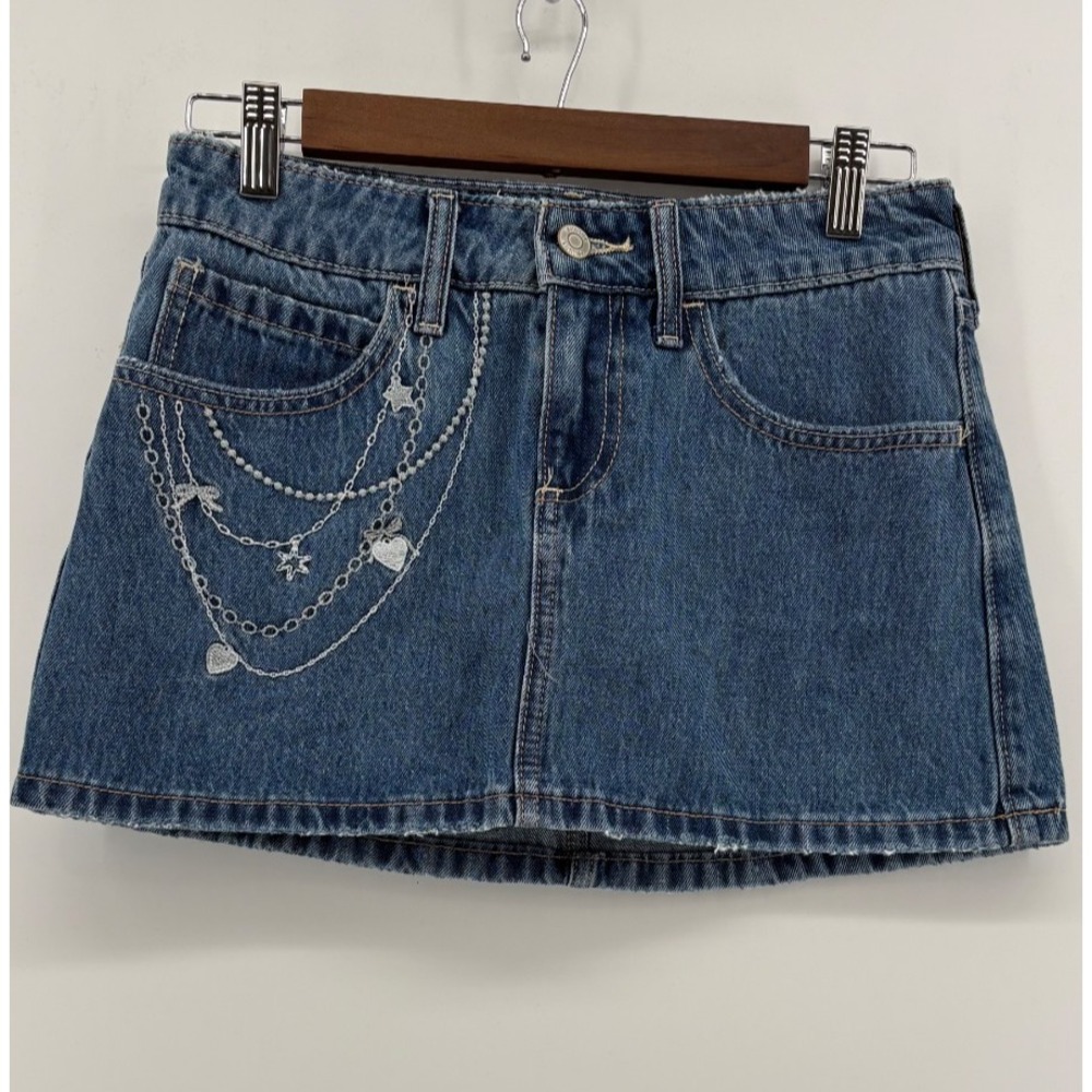 Hollister‎ Mini Skirt Womens 00 24W Blue Denim Silver Chain Charm Details NWT